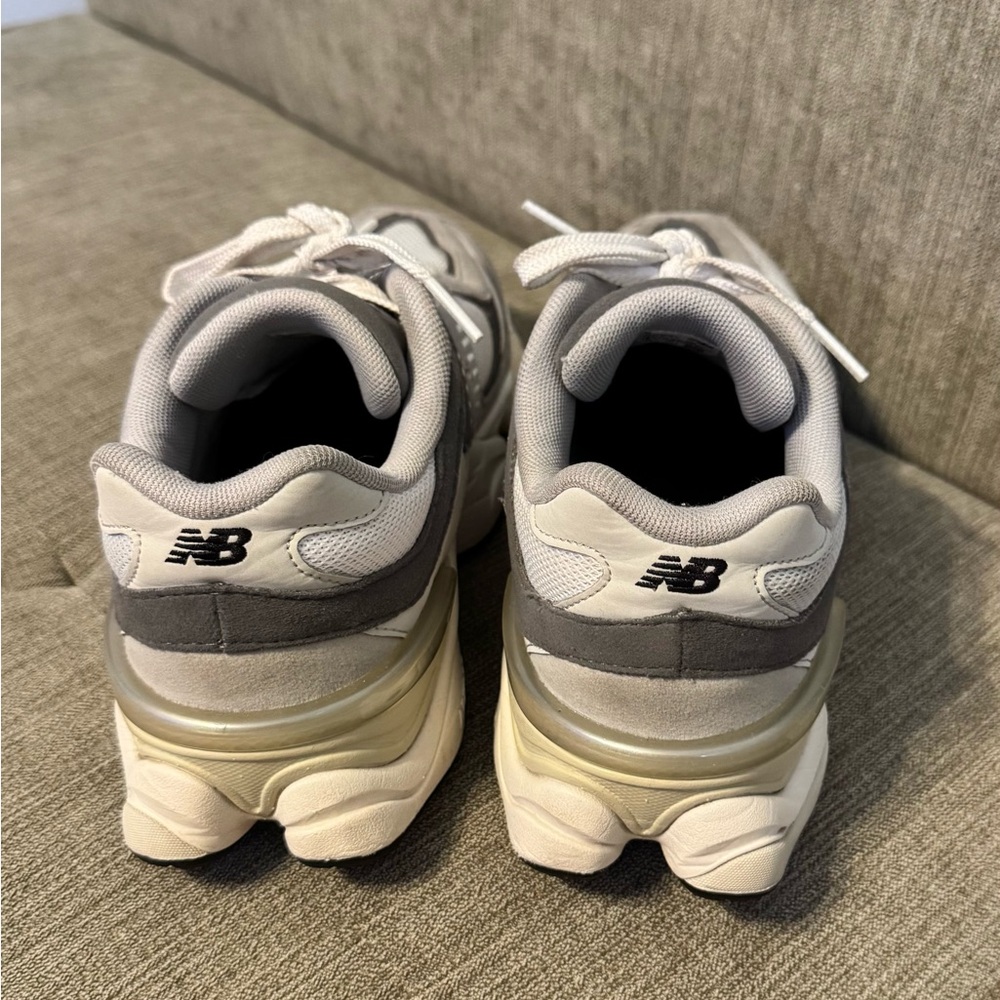 New Balance 9060 - Picture 4 of 7
